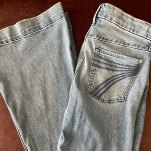 Women’s 7 for all mankind flares